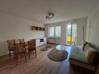 Gocław ul. Fieldorfa nila 14, dwa oddzielne pokoje , balkon widna kuchnia