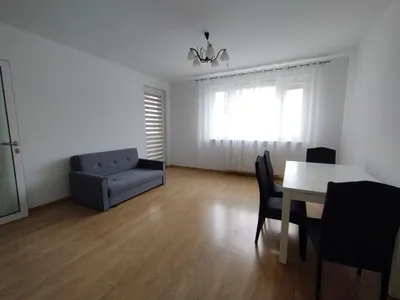 Do wynajęcia 3–pokojowe (2 pokoje + salon z aneksem) jasne, przytulne mieszkanie w Ursusie Szamoty. - miniatura 2