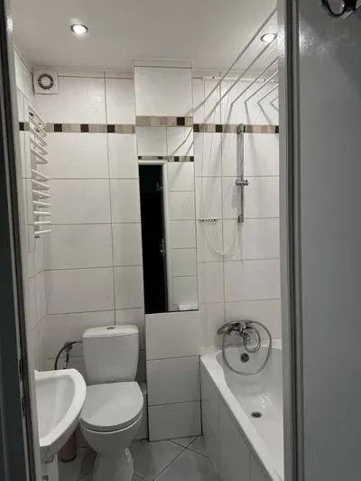 Śródmieście , mieszkanie 2 pokoje , po remoncie - miniatura 3