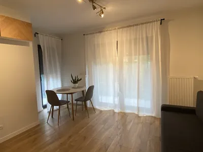 2 pokoje | 43 m² | garderoba | garaż | komórka | rolety elektryczne | Wybickiego - miniatura 2
