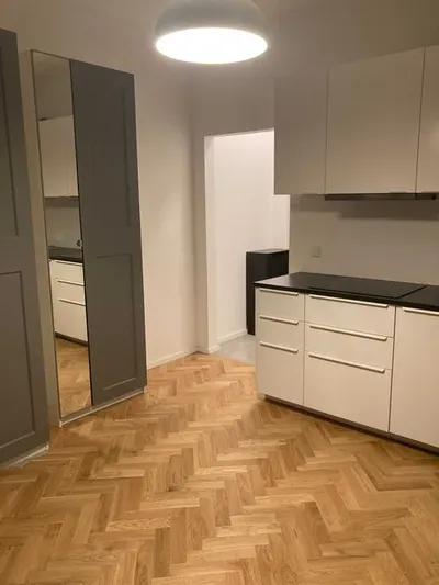 Kawalerka po generalnym remoncie, Stara Ochota - miniatura 3