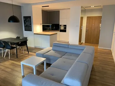 Apartament 55m2 - metro Kondratowicza, klimatyzacja, garaż