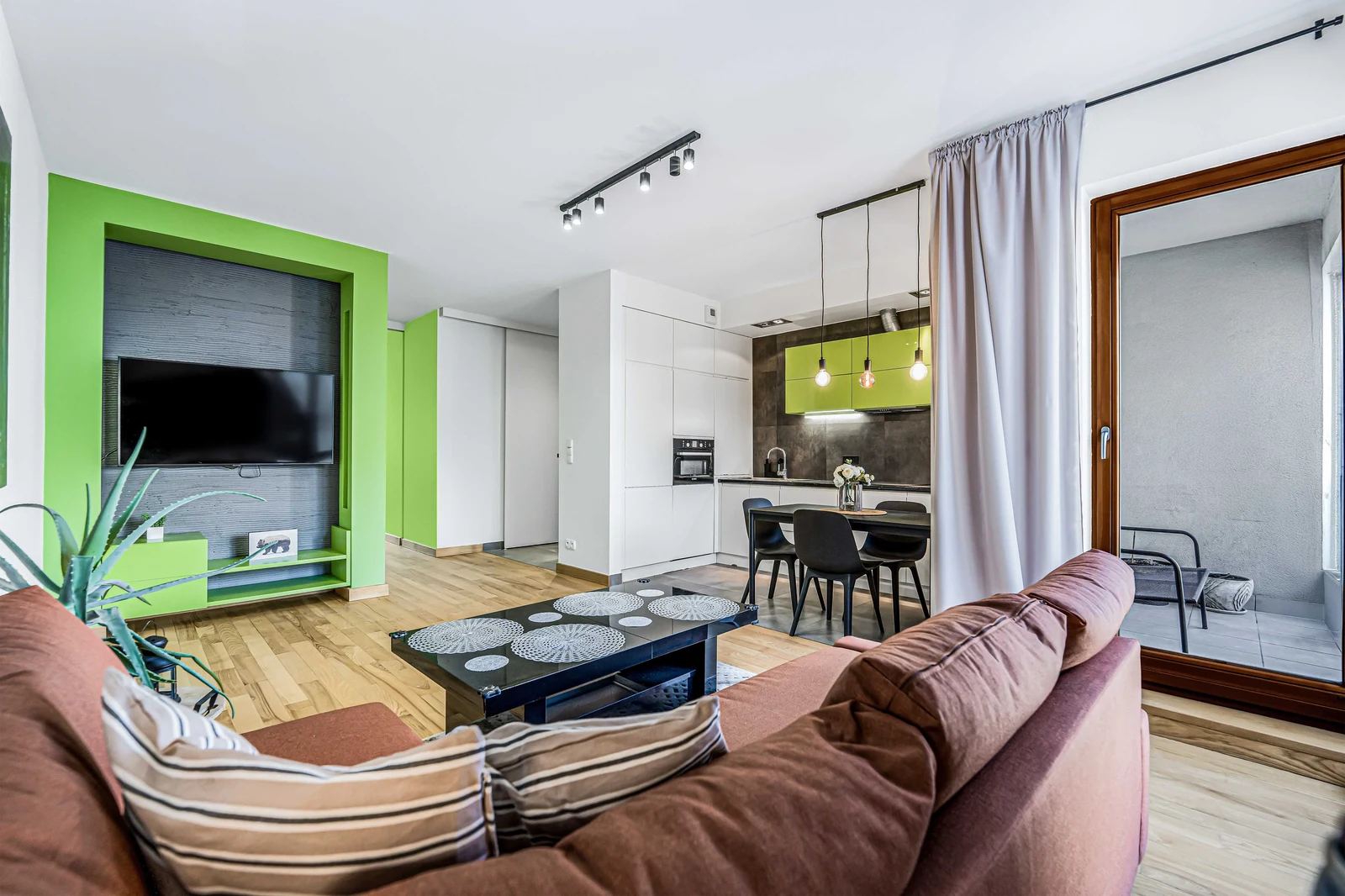 Jana Kazimierza 28, Wola | Tramwaj i autobus pod domem, loggia + garaż | wysoki standard | komfort & design I wolne od 01.10 - 1/8