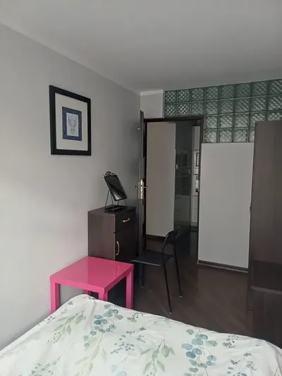 Wynajmę mieszkanie od 1.10 ok ul Dobrej - miniatura 3