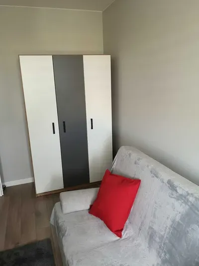 Pokój jednoosobowy - ul. Nowy Świat - miniatura 4