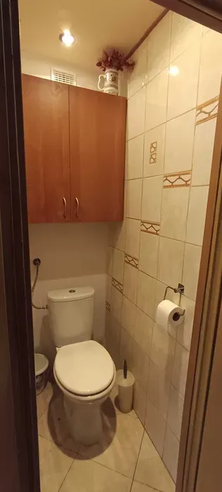 Wynajmę mieszkanie lub pokoje - miniatura 4