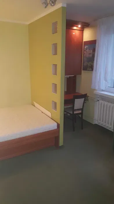 Wynajmę dla studentów 4-pokojowe mieszkanie w Warszawie - miniatura 4