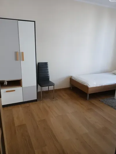 Pokók 1-os na osiedlu Białostoczek dla dziewczyny - miniatura 3