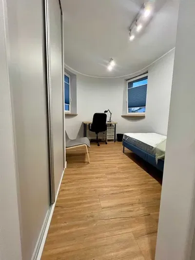 Wynajmę mini apartament z prywatną łazienką - miniatura 3