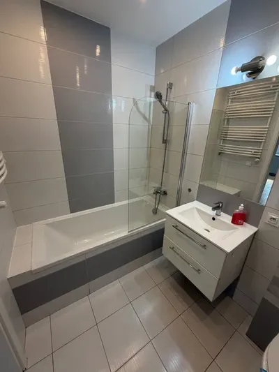 3 pokojowe mieszkanie na Osiedlu Paryskim, blisko centrum (ul.Jagiellońska) - Bydgoszcz - miniatura 5