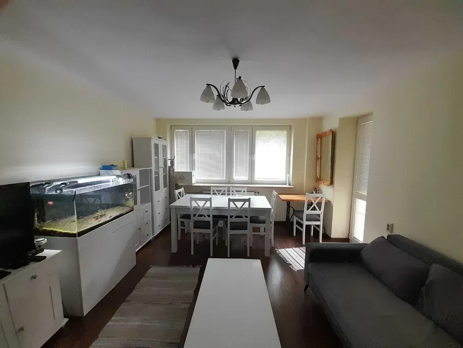 Rembertów / ASzWoj – 4 niezależne pokoje, 75 m², dla 3–4 osób - 1/7