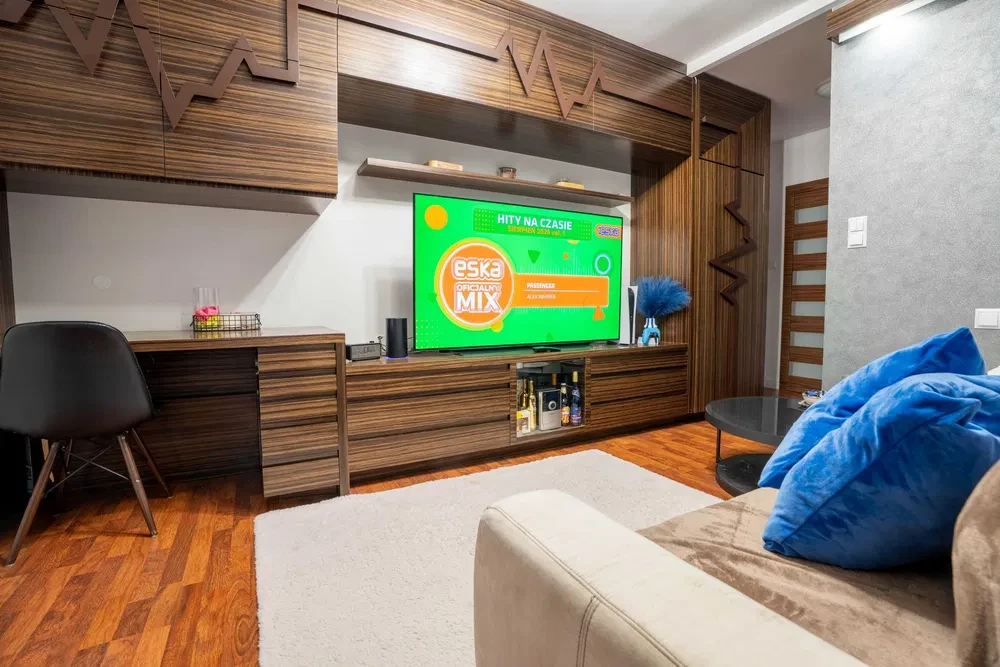Mieszkanie 50m² | 3 Pokoje | Blisko do Metra M2 | Bródno-Podgrodzie | Klimatyzacja | Piwnica i Balkon | Bez Agencji! - 1/8