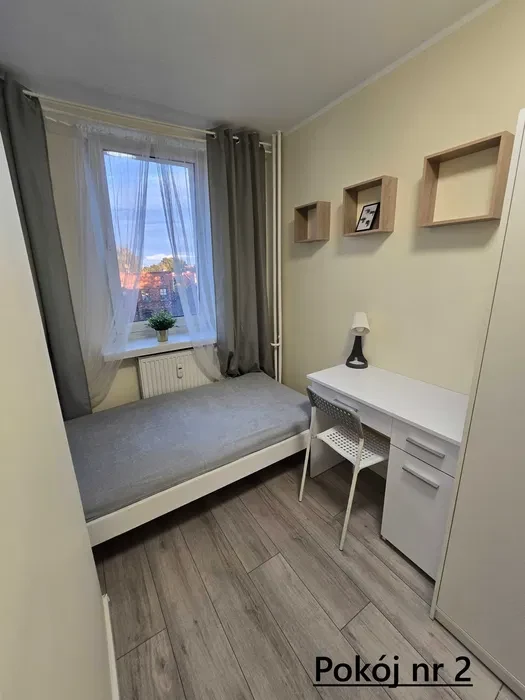 Pokój jednoosobowy blisko centrum - parking pod blokiem (pokój nr 2) - 1/7