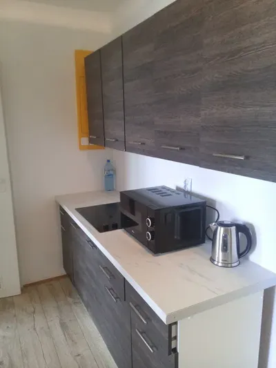 Wynajmę pokój w mieszkaniu w bloku - miniatura 2