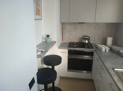 Wynajmę słoneczne mieszkanie, po gruntownym remoncie, w super lokalizacji // Sunny 2-Bedroom Apartment for Long-Term Rent – Gdańsk Przymorze - miniatura 3