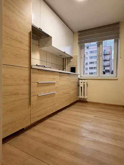 pokój + kuchnia + łazienka + balkon | 31 m² | 2800 całość | ul.Wrocławska | 3 piętro winda | dostępne od zaraz - miniatura 4