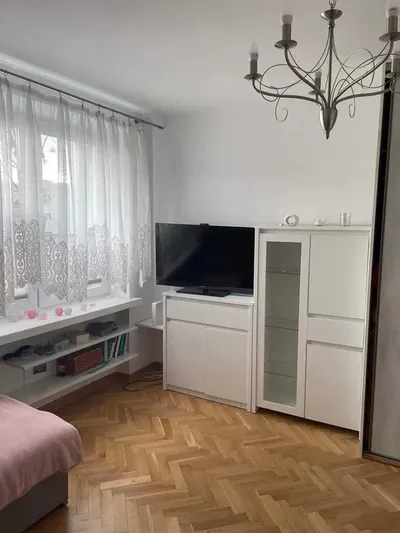 2 oddzielne pokoje + widna kuchnia, balkon, Wola-Płocka - miniatura 2