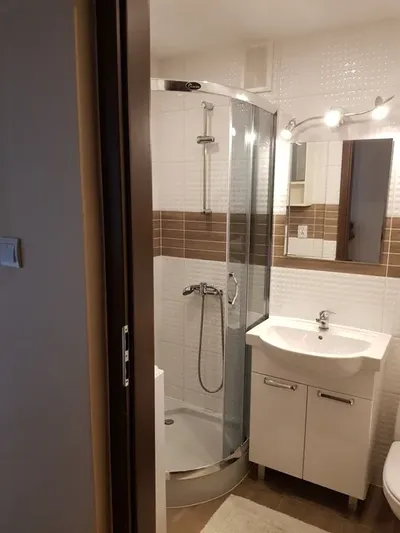Bezpośrednio kawalerka os Przyjaźni( Winogrady) - miniatura 3
