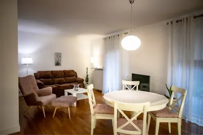 Dwupokojowe mieszkanie na parterze ze ogródkiem. Lokal o powierzchni 59m2 - miniatura 2