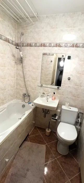 Kawalerka 32m2 klimatyzacja balkon, widna kuchnia, metro Bemowo Ratusz - miniatura 4