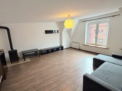 Gliwice, Centrum, Zygmunta Starego. 2-pokoje, 75mkw. IV-te piętro. Idealne dla młodych, dla studentów. - miniatura 2