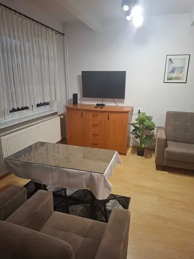 Wynajmę kawalerkę Gdynia Leszczynki 26m² - miniatura 4