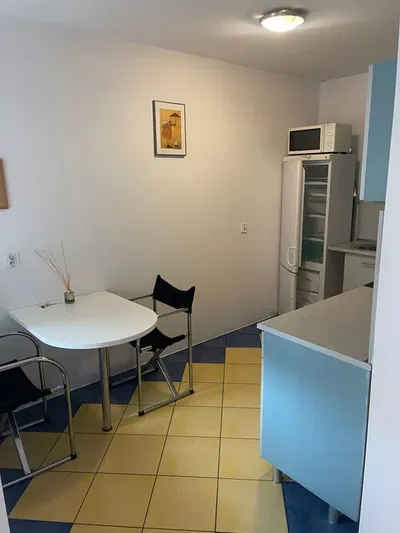Kawalerka na wynajem na ulicy Gryfa Pomorskiego - miniatura 4