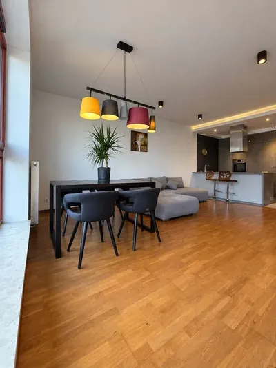 Wilanów, Sarmacka 22A | 2 pokoje | balkon | klimatyzacja | garaż - miniatura 2