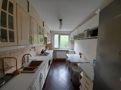 Rembertów / ASzWoj – 4 niezależne pokoje, 75 m², dla 3–4 osób - miniatura 3