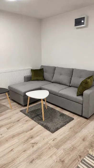 Kawalerka 33 m² z ogródkiem | 1600 zł ze wszystkimi opłatami! - miniatura 2