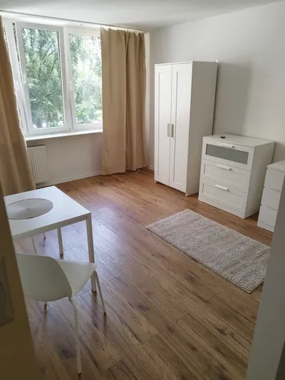 Wynajmę mieszkanie po remoncie - miniatura 5