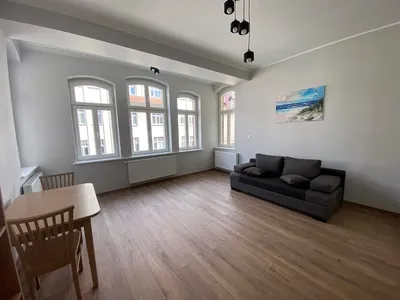 Wyspiańskiego - kawalerka z oddzielną kuchnia - bez prowizji -Łazarz - miniatura 3