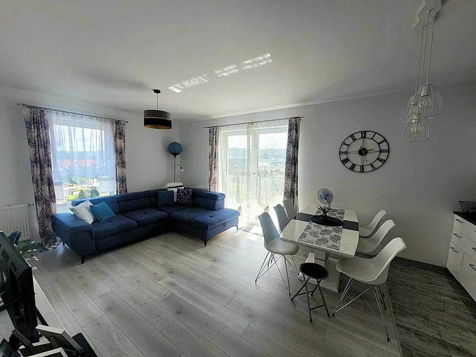 Komfortowe 3 pokojowe mieszkanie z garderobą i balkonem - 1/8