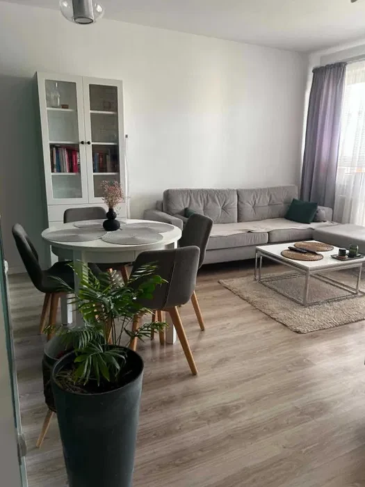 Wynajmę 2-pokojowe mieszkanie 43 m² z balkonem – os. Di Trevi, Wrocław - 1/8