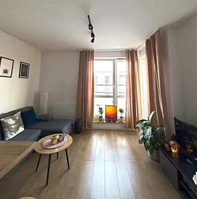 Mieszkanie 35 m² z balkonem i komórką lokatorską — ul. Niecia 11, os. Staromieście Ogrody