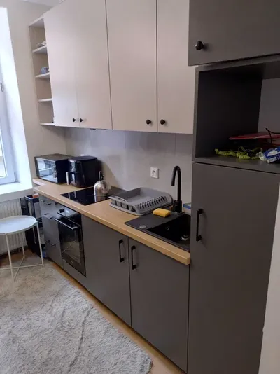 Pokój premium z własną łazienką i aneksem kuchennym (mikrokawalerka) w centrum Łodzi - miniatura 2