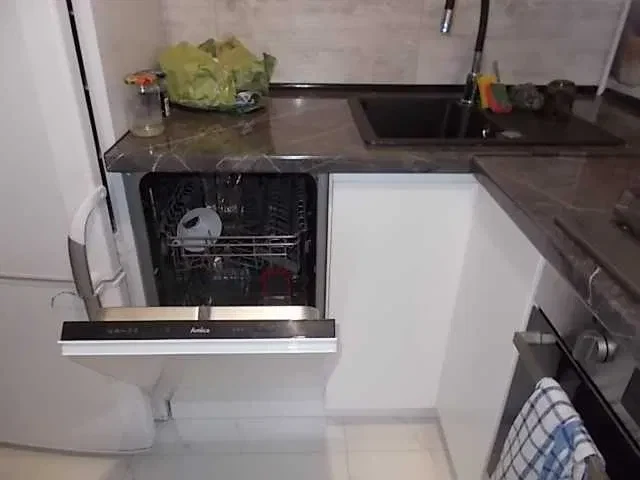 2 pok.Centrum, Mirów.po rem.Przystanek Hala Mirowska - 1/6