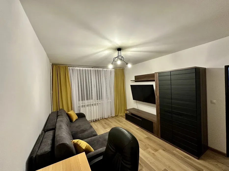 Mieszkanie do wynajęcia - m2 - Katowice Centrum, blisko AWF, ASP, UEK; przy a4 - 1/7