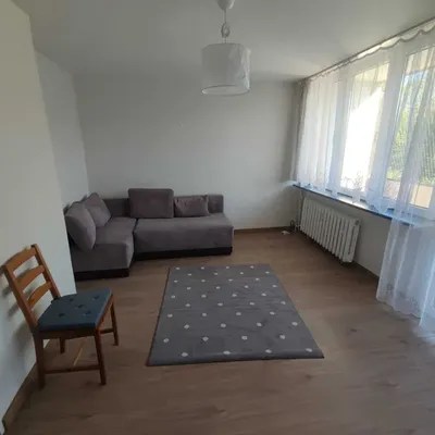 Słoneczne mieszkanie 56m2 z 3 niezależnymi pokojami, osobną kuchnią i balkonem - miniatura 3