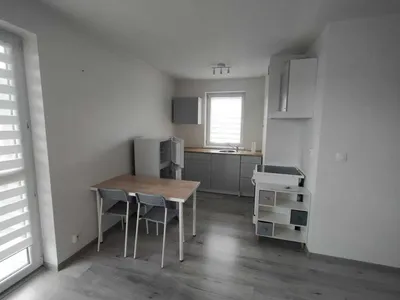 Jasna kawalerka 32m² - miniatura 2