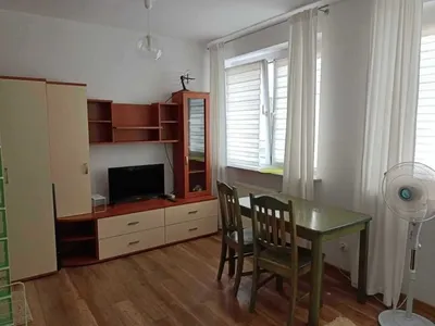 Kawalerka w Warszawie - Praga Południe - miniatura 2