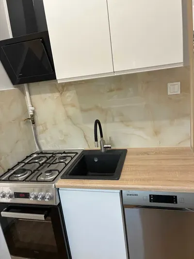 Kawalerka z balkonem i oddzielną kuchnią Gdynia Cisowa - miniatura 5