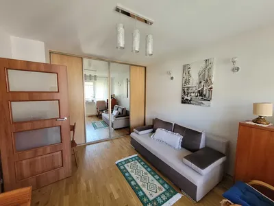 Jasne 2-pokojowe mieszkanie z osobną kuchnią i garderobą | 44 m² | Nowodwory - miniatura 2