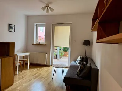 Mieszkanie do wynajęcia 42m2 z ogródkiem Oporów ul. Balzaka - miniatura 3