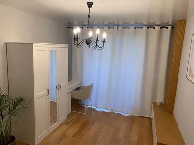 Duży pokoj w mieszkaniu 3 pokojowym