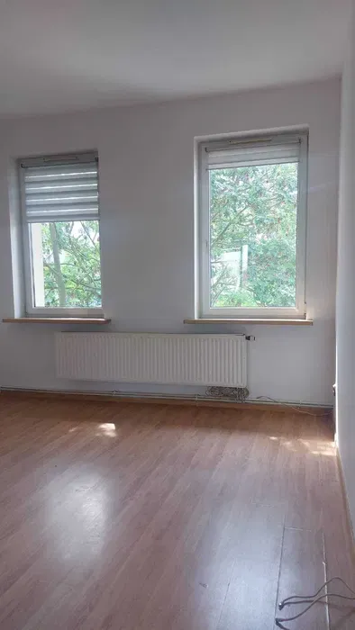 Wynajmę 2 duże pokoje 56 m² Traugutta Szwederowo kamienica po rewitalizacji - miniatura 2