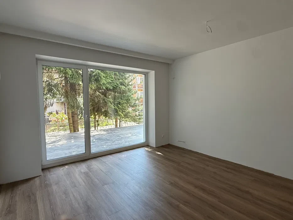 Nowe 3 pokoje 67 m² | taras 39 m² i ogród | garaż + 2 miejsca postojowe | klimatyzacja | bez czynszu - 1/5