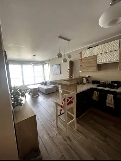 Dla dziewczyny Pokój w mieszkaniu Cystersów 26 c - miniatura 2