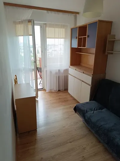 Mieszkanie 40m2 w dobrej lokalizacji - miniatura 2