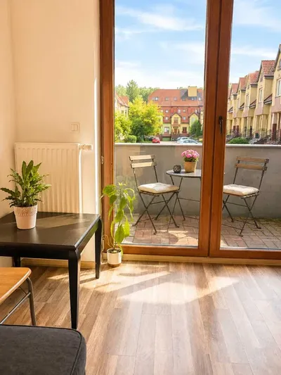 Przytulna kawalerka na Oruni Górnej z balkonem w spokojnej okolicy - miniatura 2